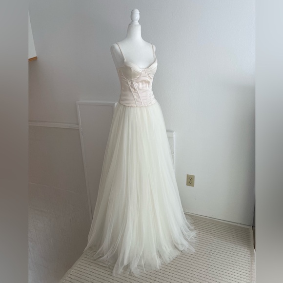 Pronovias Bridal Skirt NEW Soft Tulle with Court Train - Picture 6 of 15